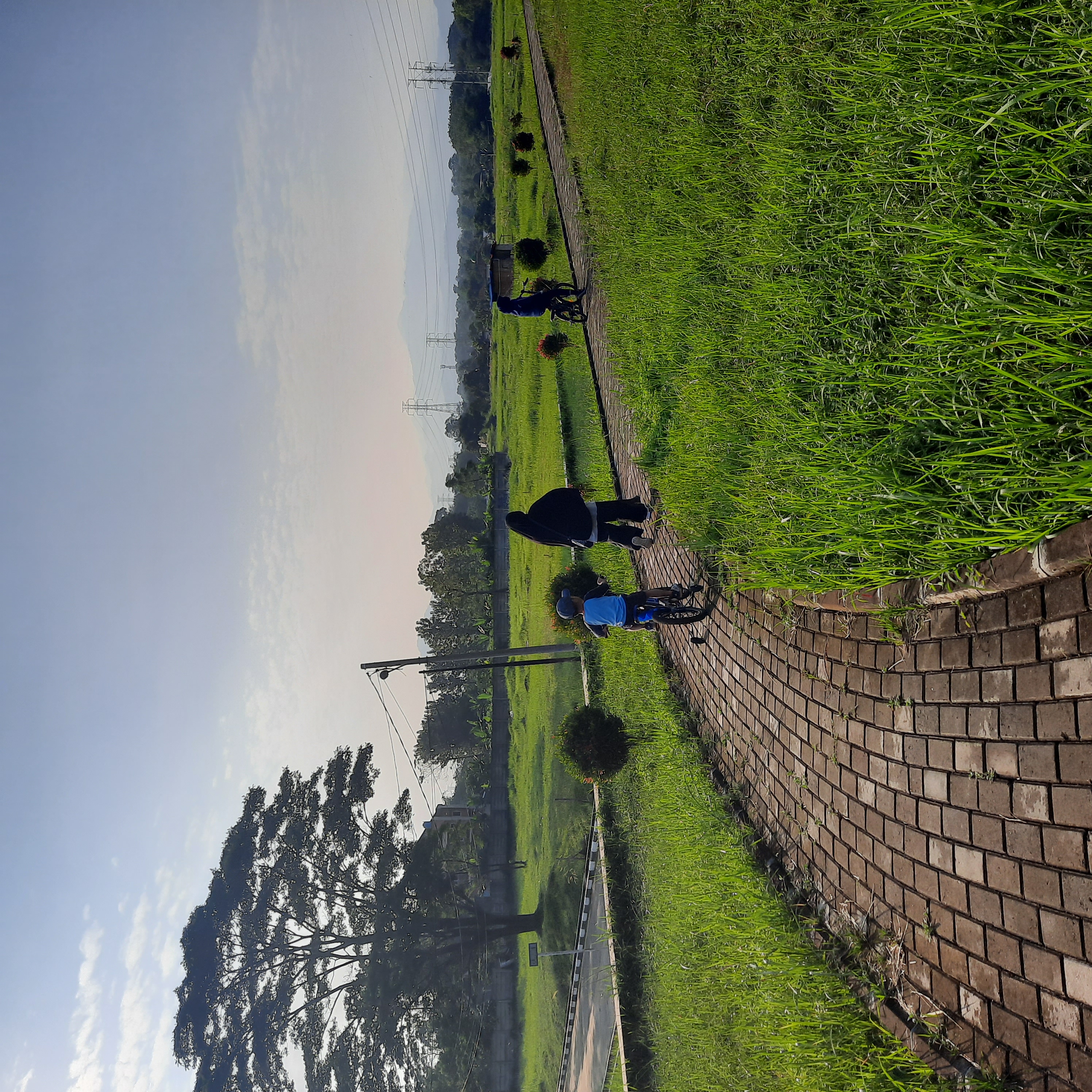 Jogging track di tengah kawasan Tanah Baru Residence